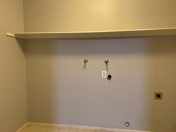 3rd image of 2234 Lido Cir