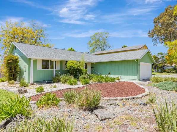 501 Garfield Park Avenue, Santa Rosa, CA 95409