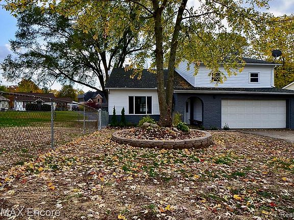 2nd image of 4381 Pinedale Ave