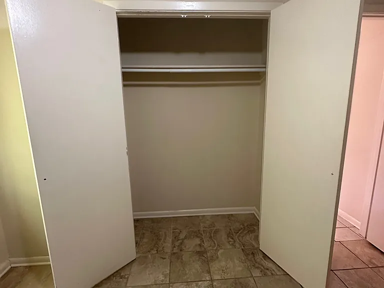 318 Christman Dr — Photo 11
