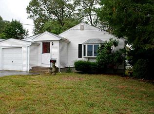 71 Canonchet Ave, Warwick, RI 02888