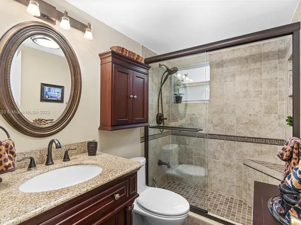 1750 Jefferson St APT 308, Hollywood, FL 33020