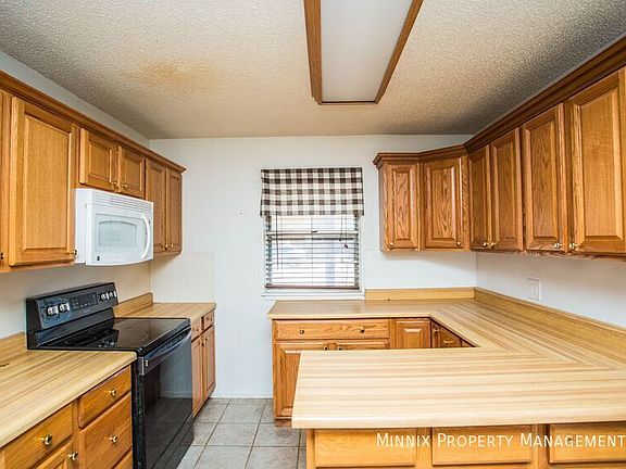 4th image of 4628 Kemper St