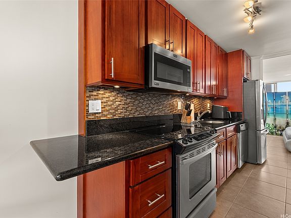3rd image of 425 Ena Rd APT 1202A