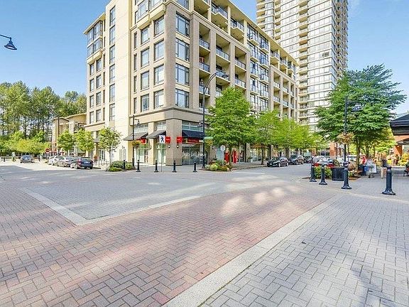 3rd image of 400 Capilano Rd #705