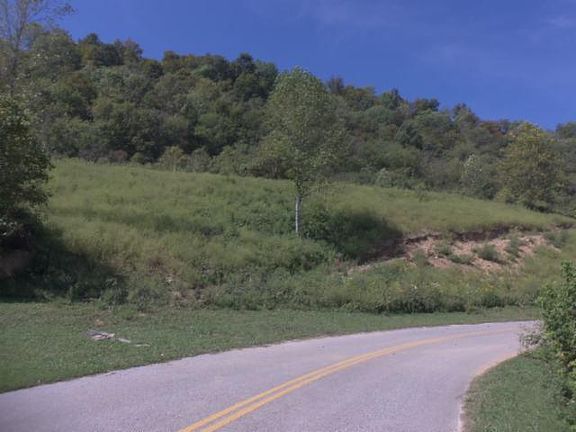 2nd image of 15 Indian Creek Rd Lot 3