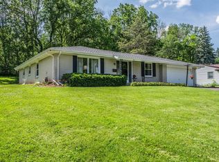 910 Carey St, Lake Geneva, WI 53147