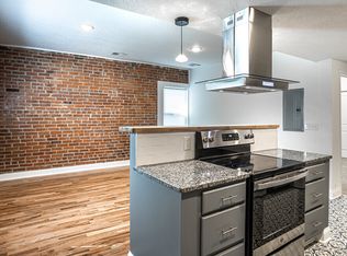 3605 Summit St #9, Kansas City, MO 64111