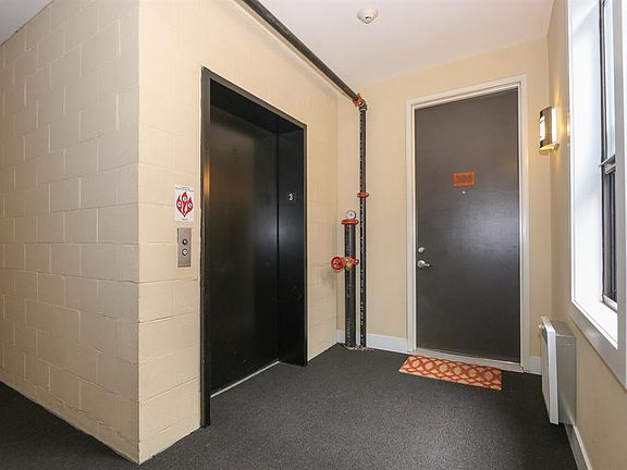 5th image of 1432 Race St Unit 308