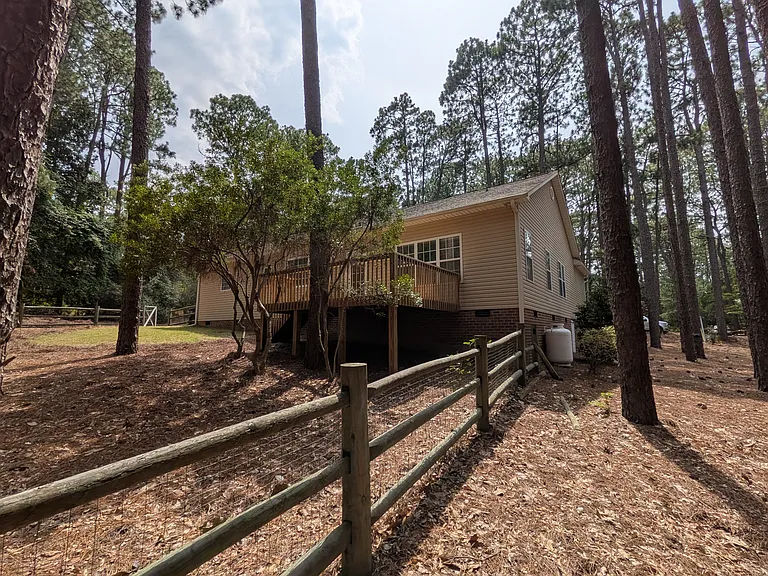 475 Crestview Rd — Photo 36