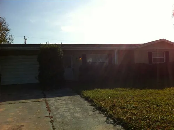 4714 Eastwood Ln, Holiday, FL 34690