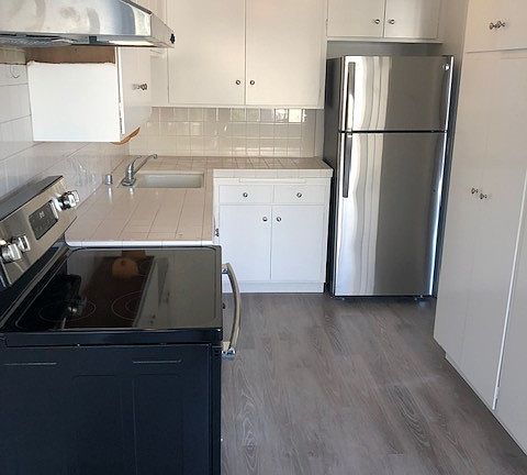 3rd image of 3010 Octavia St APT 4