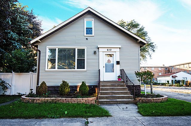 1st image of 612 S 23rd Ave