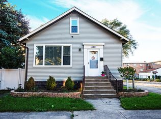 612 S 23rd Ave, Bellwood, IL 60104