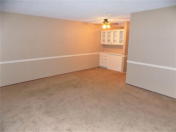 5th image of 601 N Arlington St