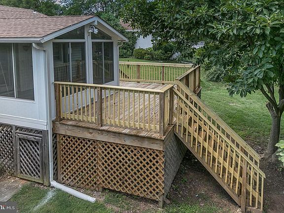 4th image of 1900 Cedar Circle Dr