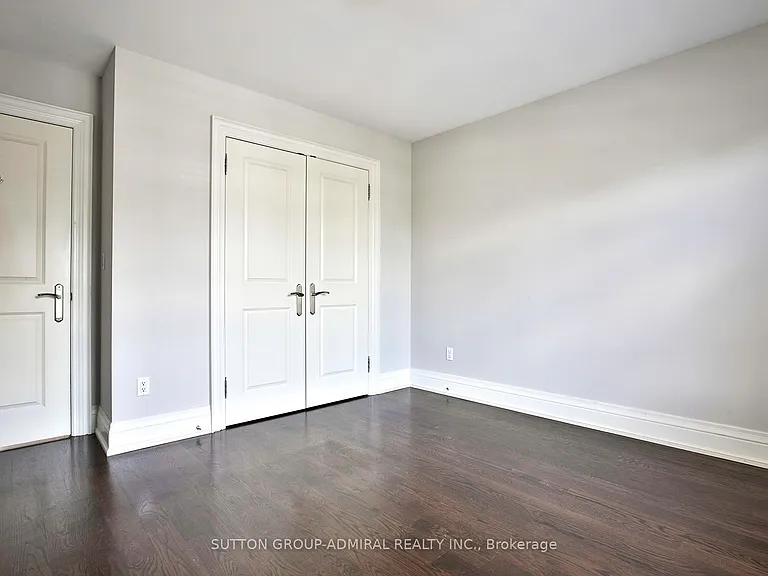 21 Dunblaine Ave — Photo 24