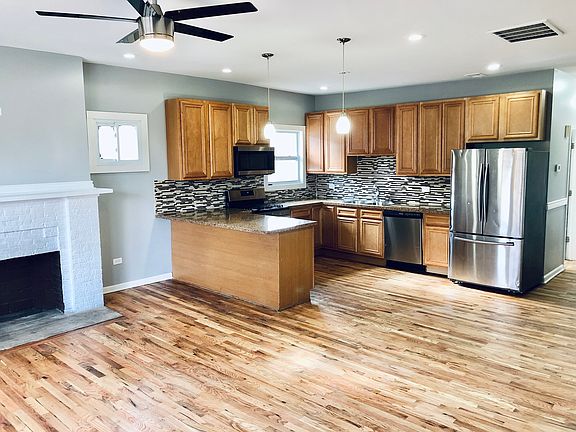 4th image of 9622 S Prospect Ave #2