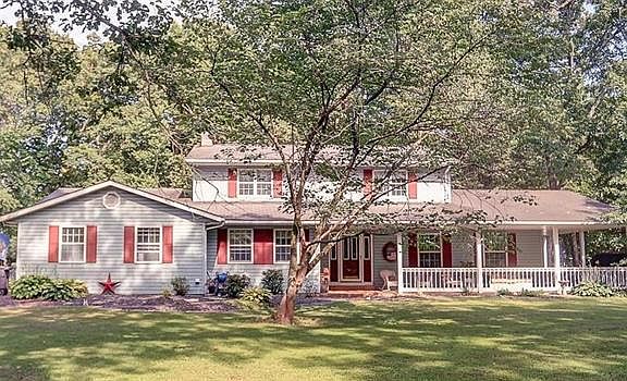 2nd image of 21 Creekwoods Trl