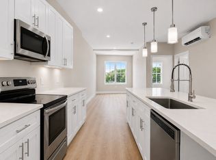 298 Main St #3B, Yarmouth, ME 04096