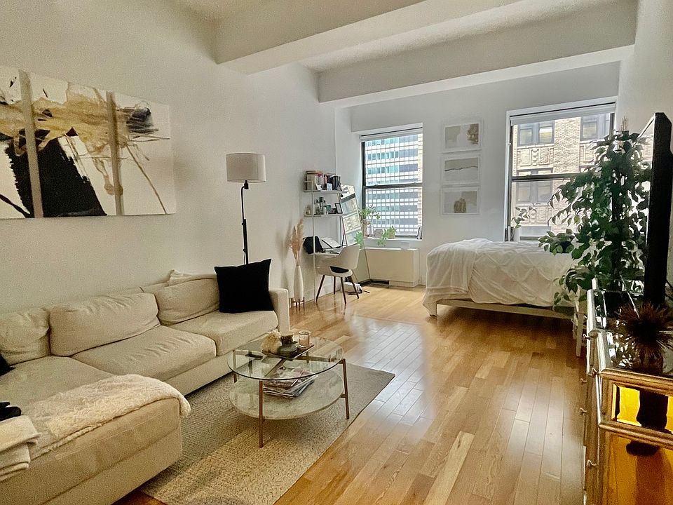 1st image of 99 John St APT 519