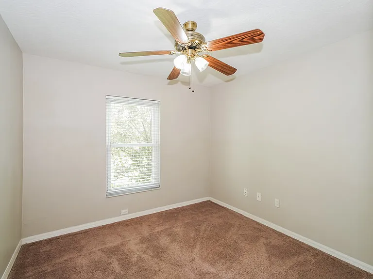 8606 Baneberry Ct — Photo 14