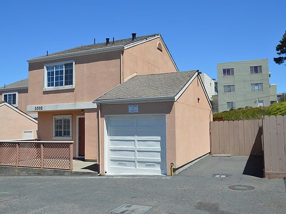 2nd image of 1002 San Antonio Cir Unit 25