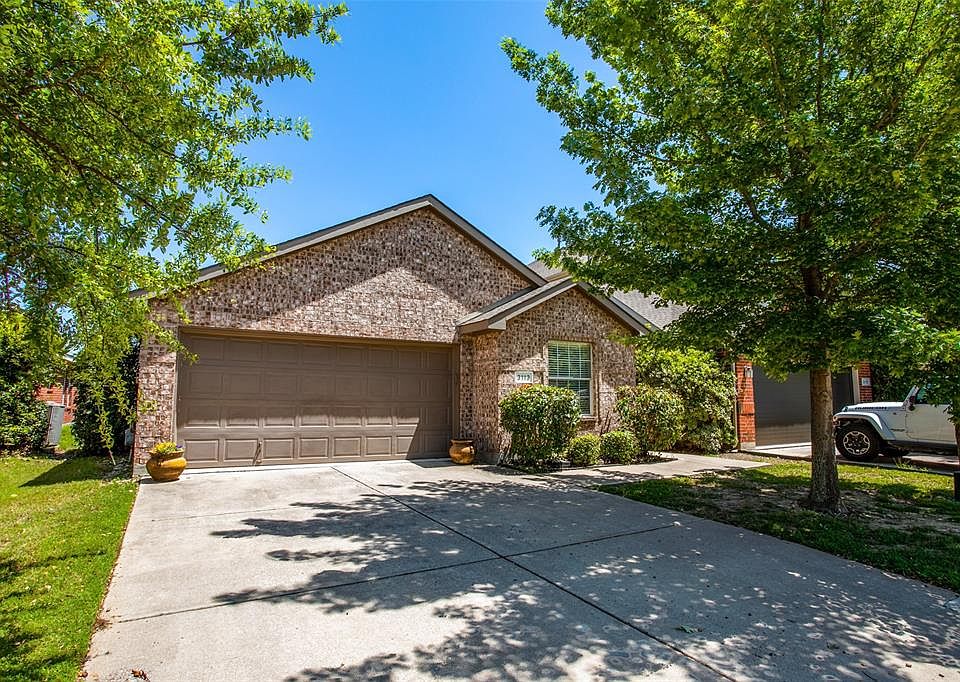 1st image of 3113 Hollow Valley Dr