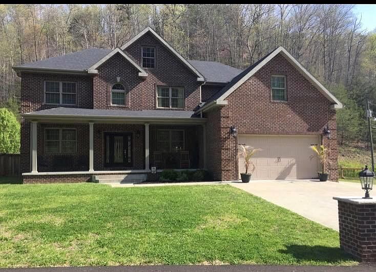 1st image of 144 Graystone Hls