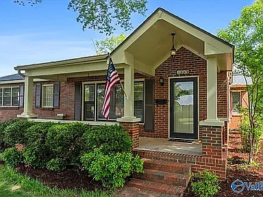 3 bed, 2132 sqft, $2,300 — Photo 3