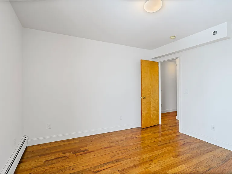 96 S Main St #3A — Photo 10