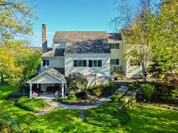 18 Cliffside Ct, Hardyston Twp., NJ 07419