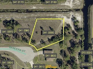 1st image of 1049 Bandera St