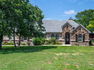 136 Cowan Xing, Alvord, TX 76225