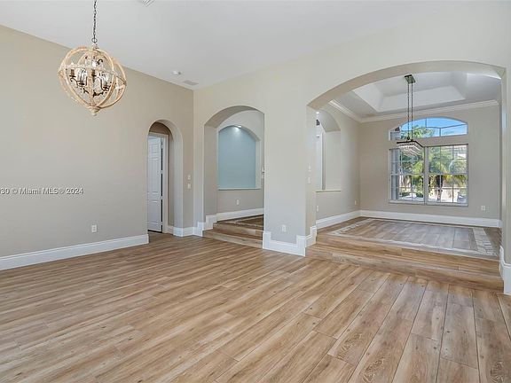 5th image of 1913 NW 167th Ave