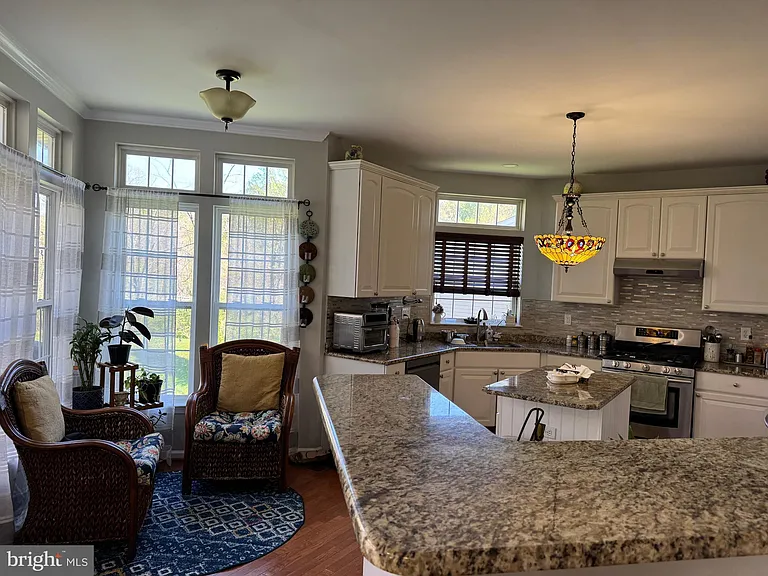 873 S York Dr — Photo 8