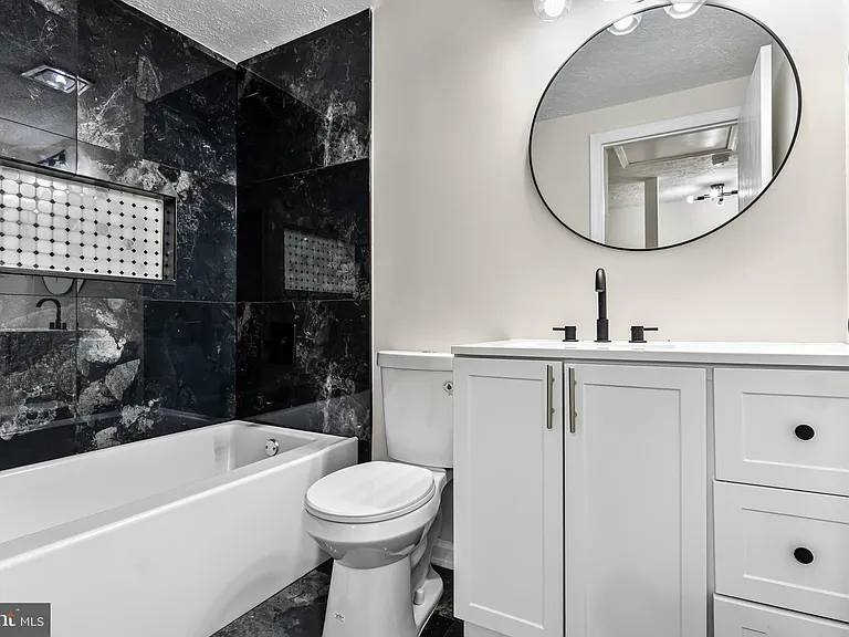 127 Villa Knoll Ct — Photo 15