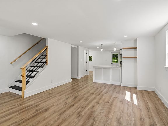 3rd image of 505 Meadow Ave
