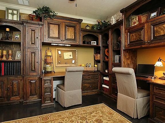 Beautiful Built-in Desks in the Study