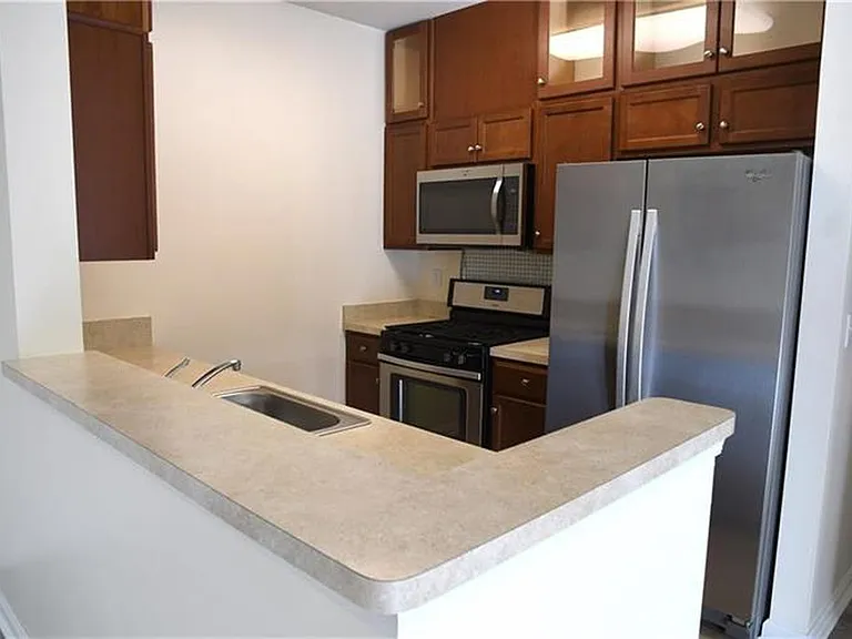 525 E Celebration Way — Photo 4