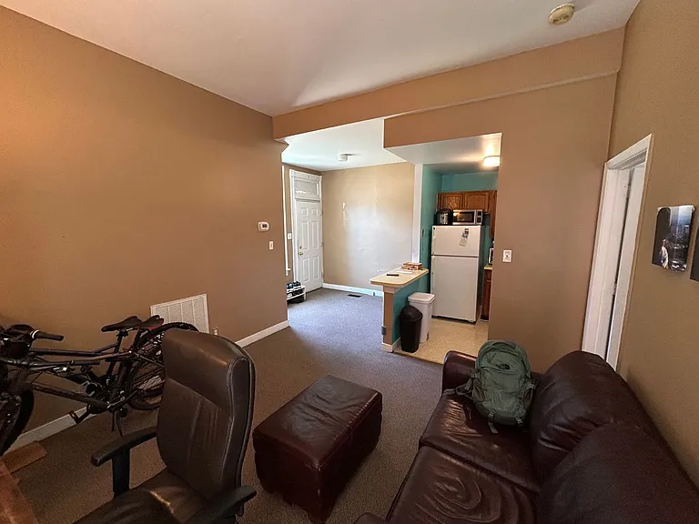 23 N Mulberry St — Photo 6