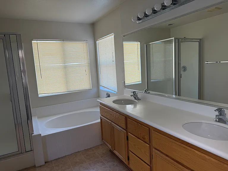 12445 Freeport Dr — Photo 20