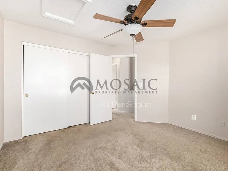 280 S Elizabeth Way #27 — Photo 19