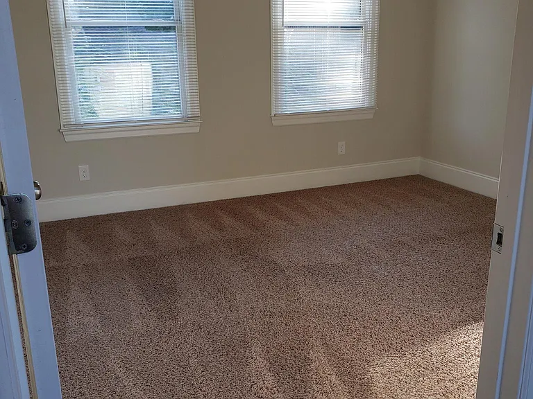 559 Amsterdam Ave NE — Photo 23