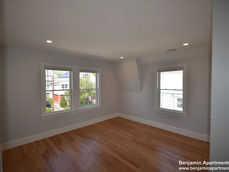 18 Bothwell Rd #5 — Photo 19