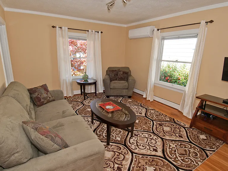 2356 NW Westover Rd #3 — Photo 1