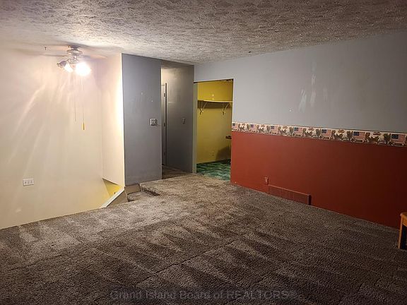 5th image of 4056 W David Ave