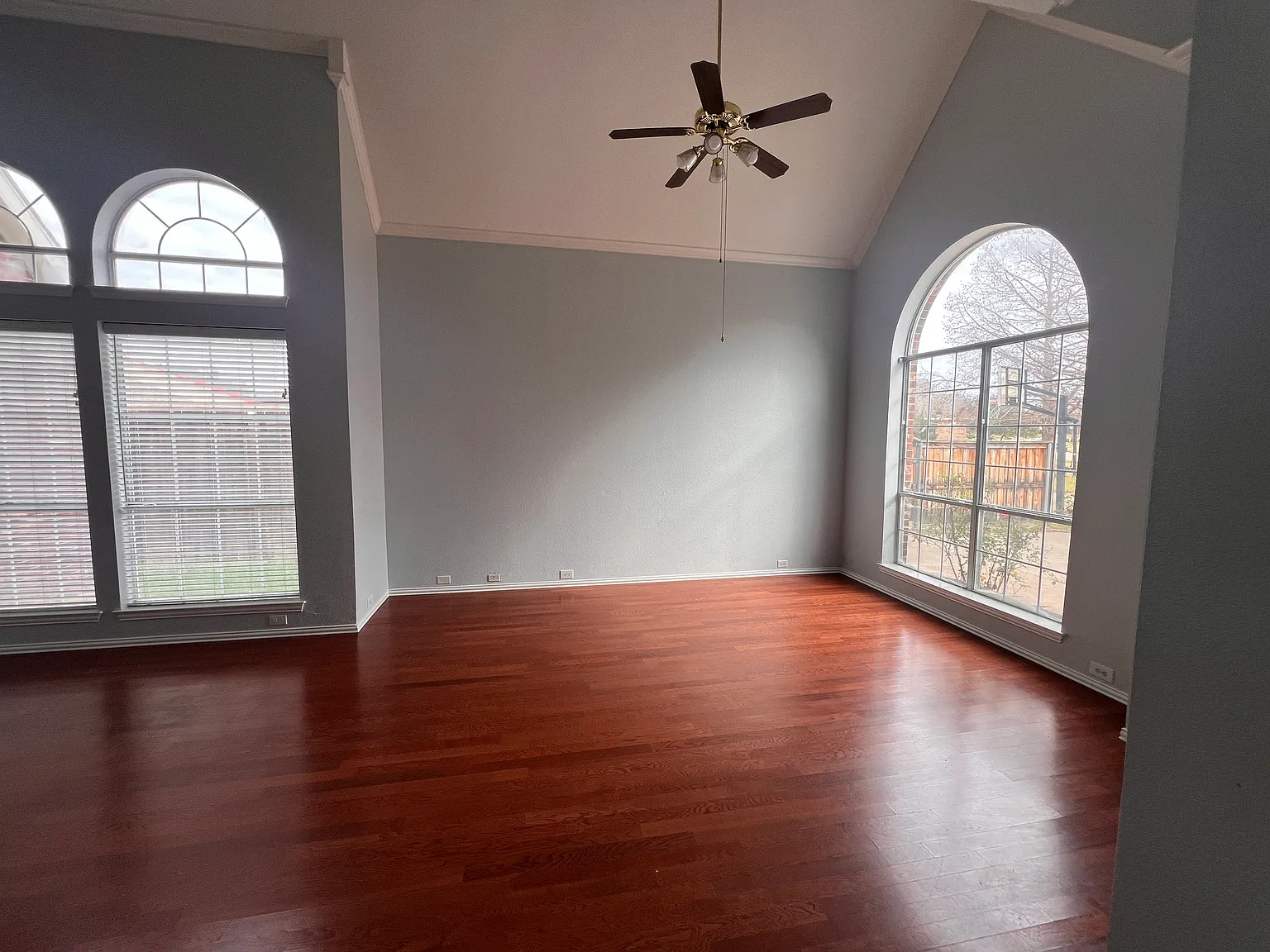 4 bed, 2769 sqft, $2,800 — Photo 4