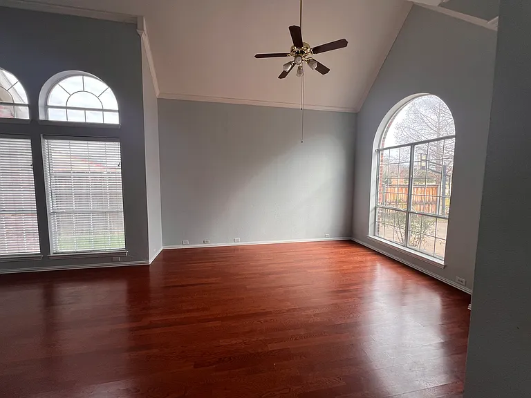 411 Chatham St — Photo 4