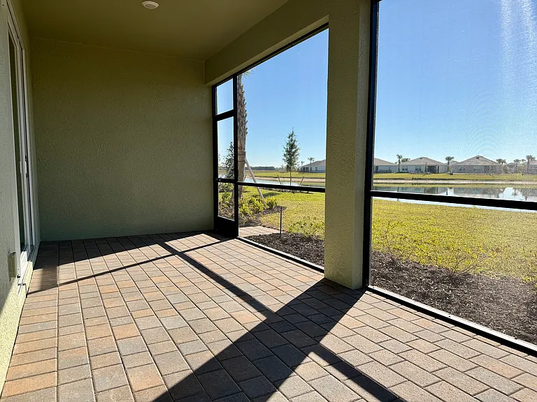 17827 Shade Tree Loop — Photo 7
